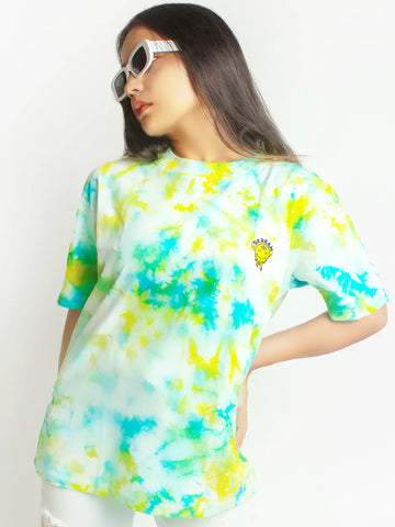 Tie and dye tshirt, blue and yellow spiral print, y2k stylish, skream tshirt