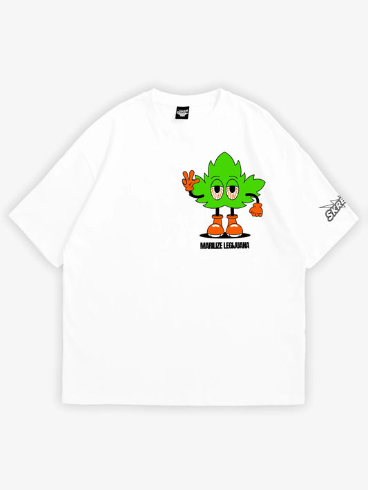 White oversized t-shirt, marilize legijuana graphic y2k print, skream streetwear t-shirt